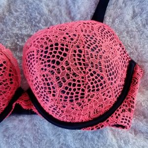 Victoria's Secret Intimates & Sleepwear - Victoria's Secret Pushup Bra Victoria's Secret Intimates & Sleepwear - Victoria's Secret Pushup Bra